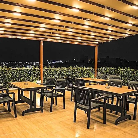 Hotel Orkide *