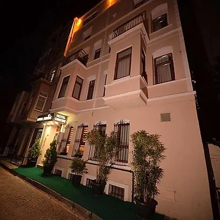 Hotel Orkide *