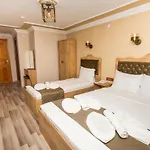 Hotel Orkide *